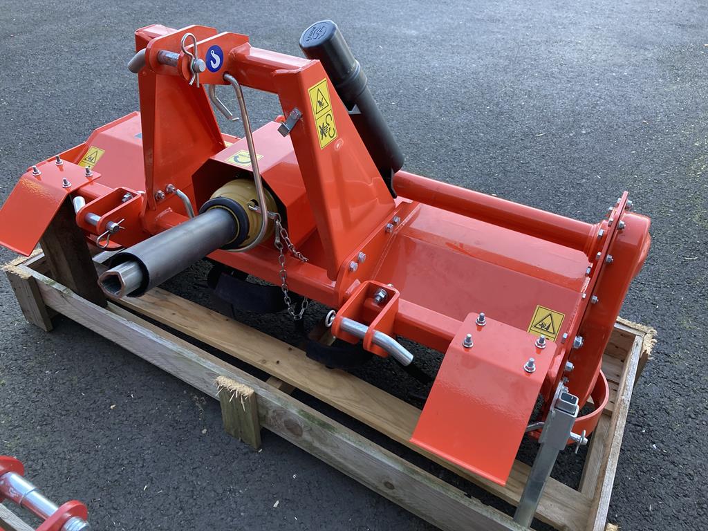 KUBOTA BH 120 – Image 4