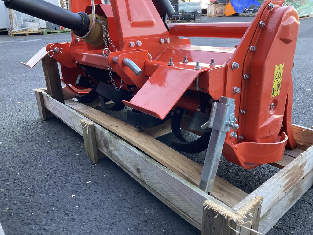 KUBOTA BH 120 – Image 3